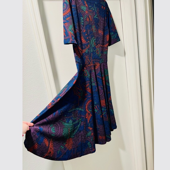 LuLaRoe Nicole Dress Large Limited Release Shapes Pattern - Picture 7 of 7